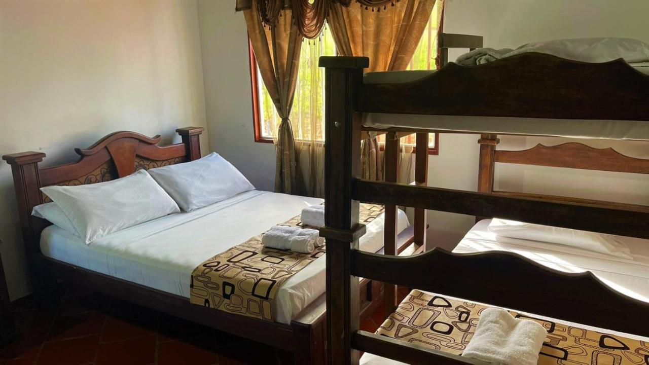 Hotel Campestre Palmas Del Zamorano 산힐 외부 사진