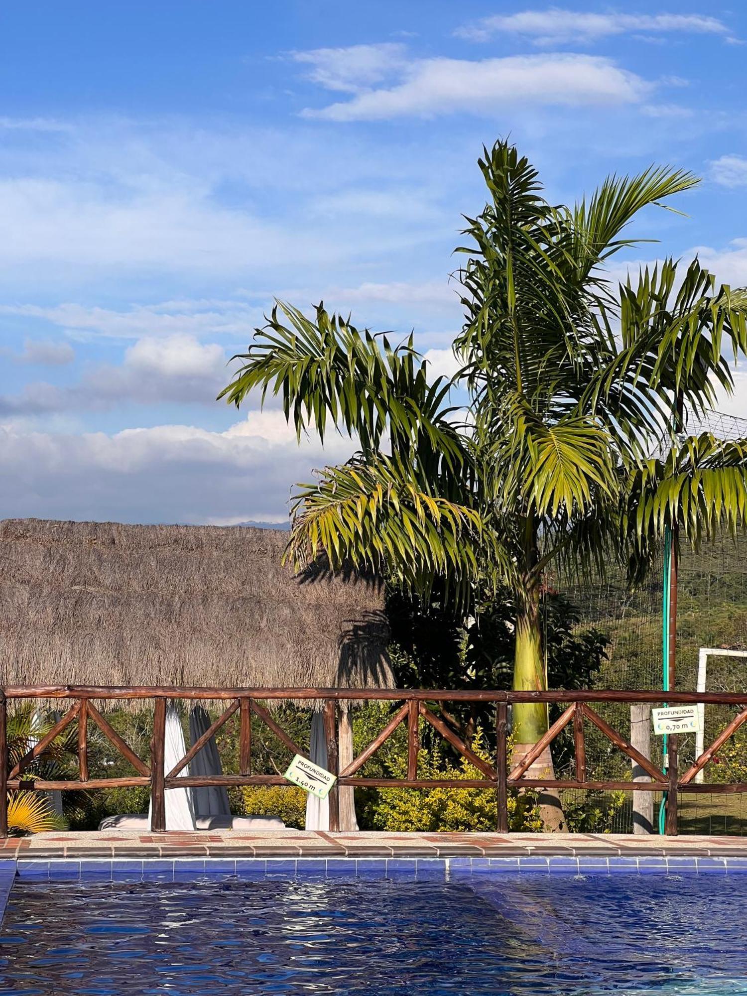 Hotel Campestre Palmas Del Zamorano 산힐 외부 사진