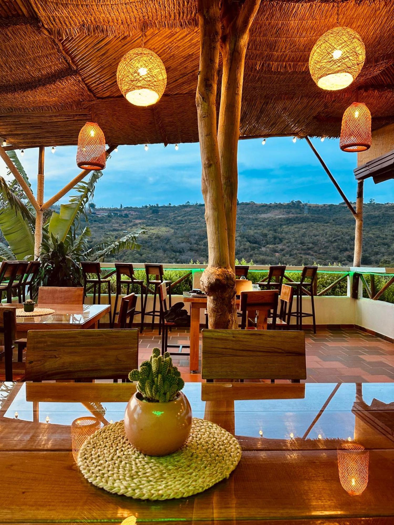 Hotel Campestre Palmas Del Zamorano 산힐 외부 사진