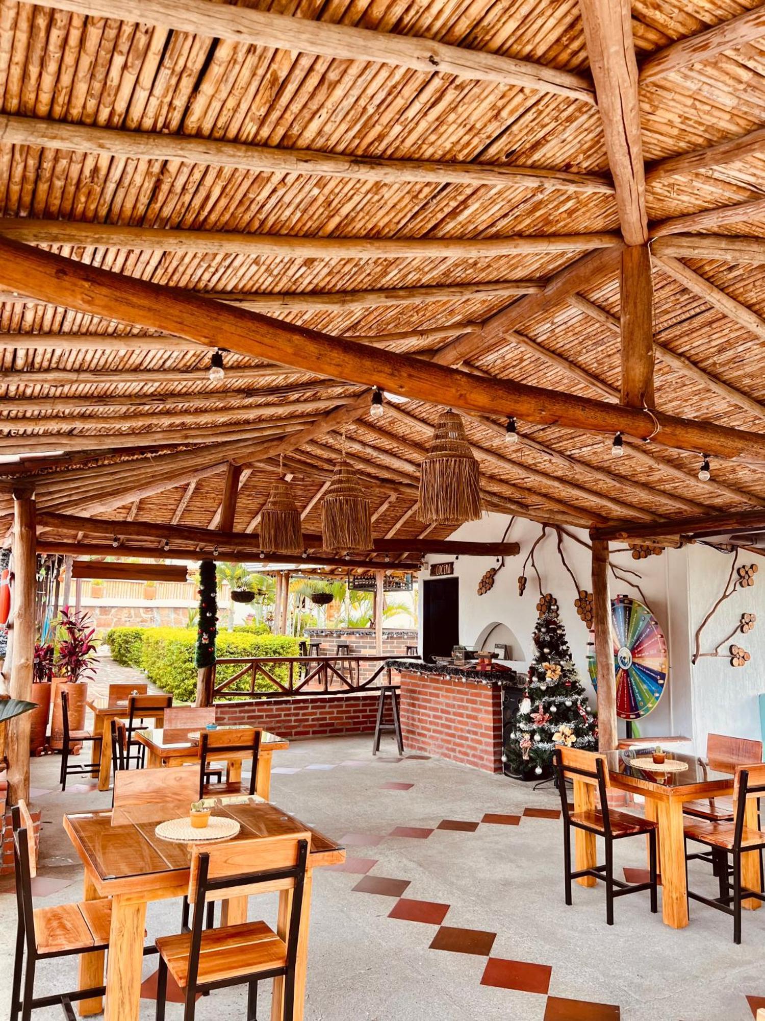 Hotel Campestre Palmas Del Zamorano 산힐 외부 사진