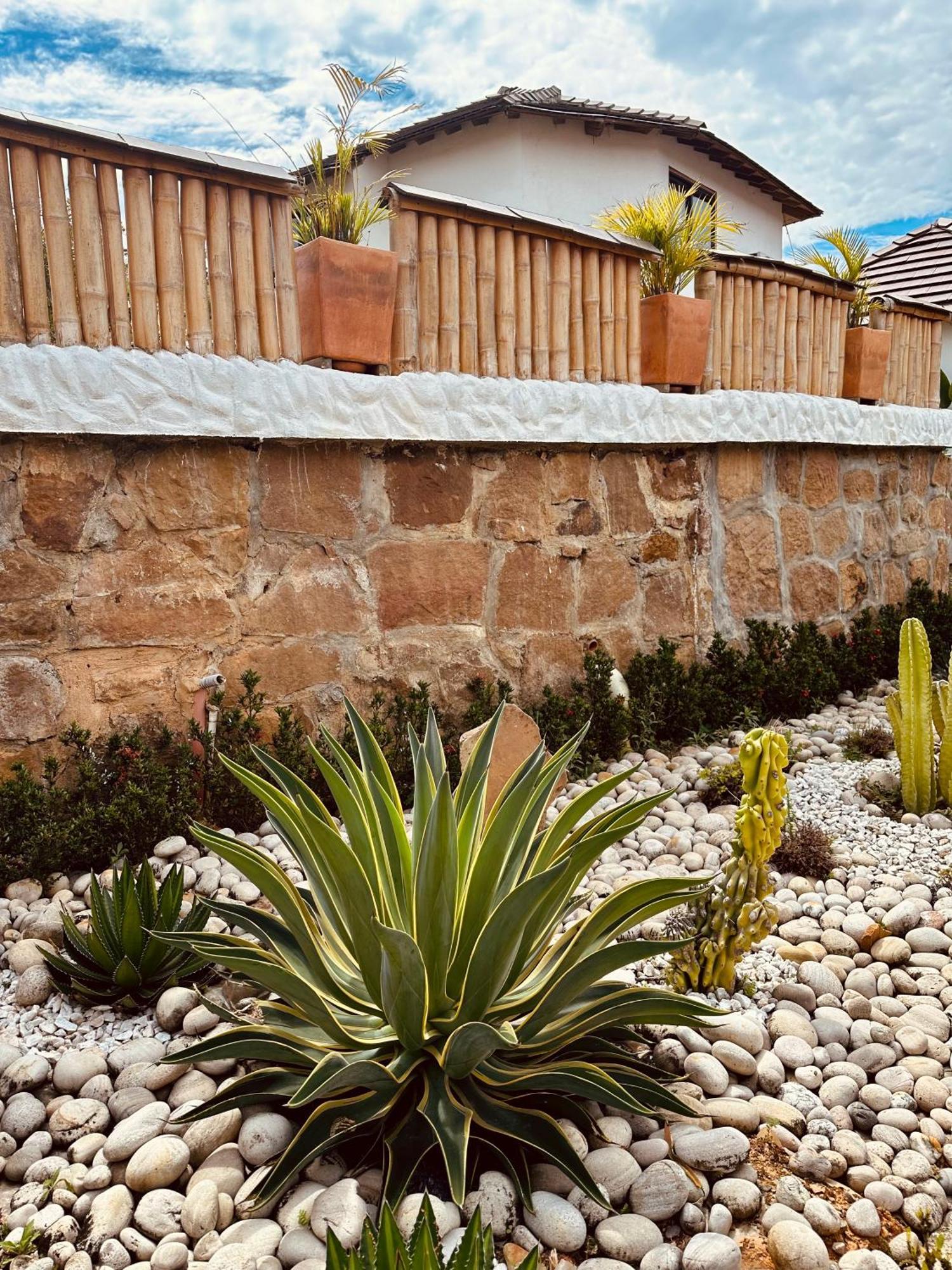 Hotel Campestre Palmas Del Zamorano 산힐 외부 사진